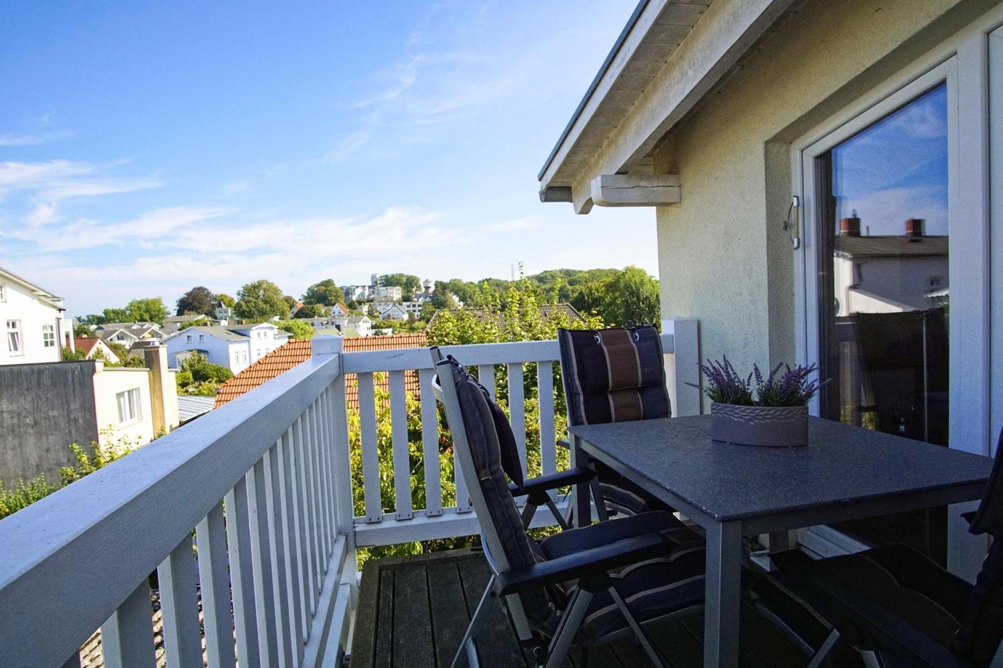 Balkon, Gratis Nutzung Vom Ahoi Erlebnisbad Und Sauna In Sellin- Meeresblick Fewo 59 Goehren  Exteriér fotografie